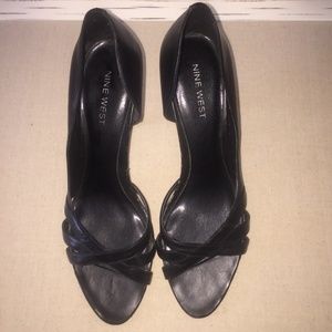 ❤️ Nine West Black Heels ❤️